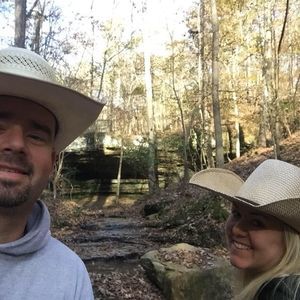 Meet your Posher, Hillary